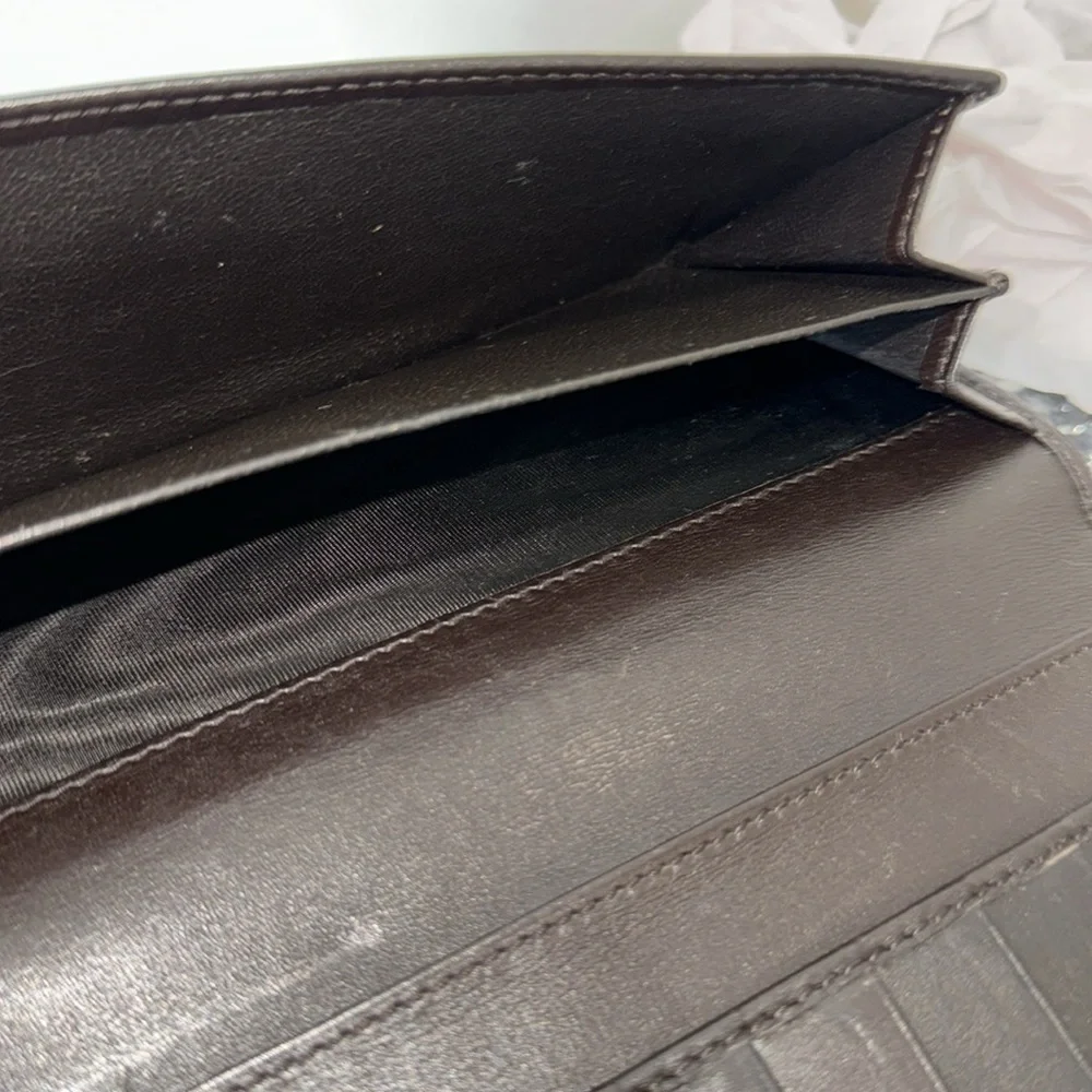 Gucci Long Wallet in Brown, Gold GG on front. - Picture 4 of 7
